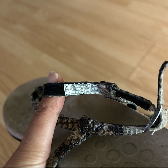 Vionic Lizbeth Thong Sandals Women’s 8 - Picture 3 of 5